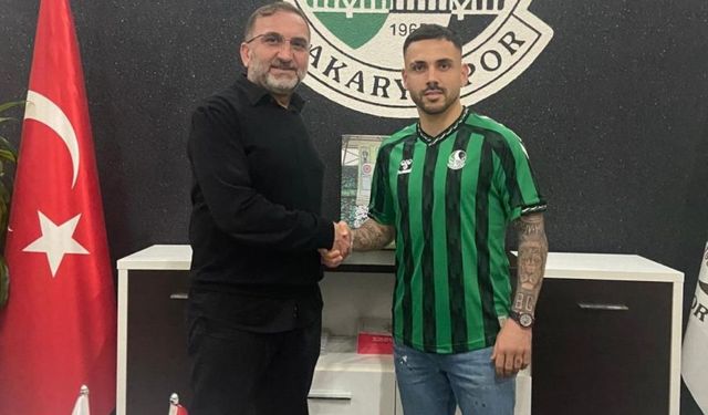 Sakaryaspor, Burak Çoban’ı renklerine bağladı