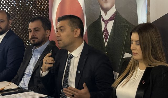 AK Parti Tekirdağ İl Başkanı Gümüş, "Cumhurbaşkanı'na hakaret"ten tutuklanan belediye çalışanına ilişkin konuştu: