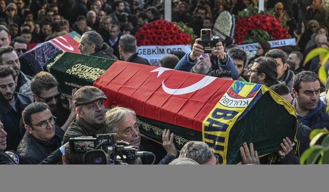 Bolu'daki otel yangınında yaşamını yitiren Güngör ailesi son yolculuğuna uğurlandı