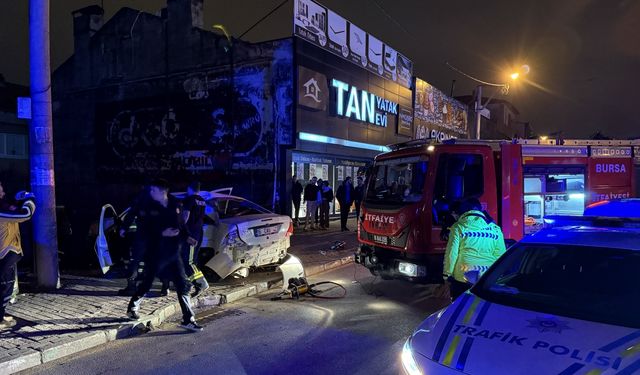 Bursa'da trafik kazasında 1 kişi öldü, 3 kişi yaralandı