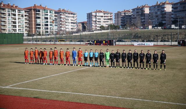 Orduspor 1967, genç oyuncularıyla sahaya çıkan Edirnespor'u 4-0 yendi