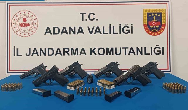 2 araçta 6 ruhsatsız tabanca ele geçirildi