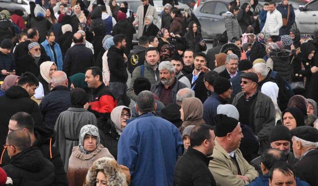 Afyonkarahisar’da umre kafilesi dualarla uğurlandı