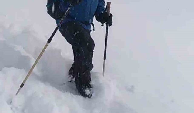 Ağrı Dağı’na çıkmak isteyen dağcılara kar ve fırtına engeli