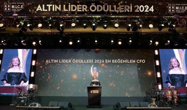 Altın Liderler Ödül Töreni’nde ‘Türkiye’nin En Beğenilen Finans Liderleri’ ödüllerini aldı