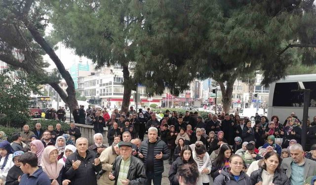 Aydın’da umreciler dualarla uğurlandı