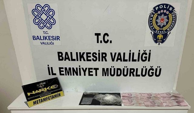 Balıkesir’de uyuşturucu satıcısı 2 kişi tutuklandı