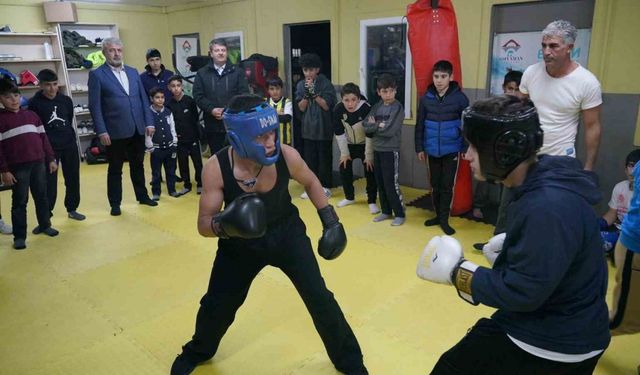 Başkan Tutdere, spora gönül veren gençlerin yanında olduklarını söyledi