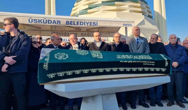 Bolu’daki otel yangınında hayatını kaybeden Nedim Türkmen ve ailesi için cenaze töreni düzenlendi