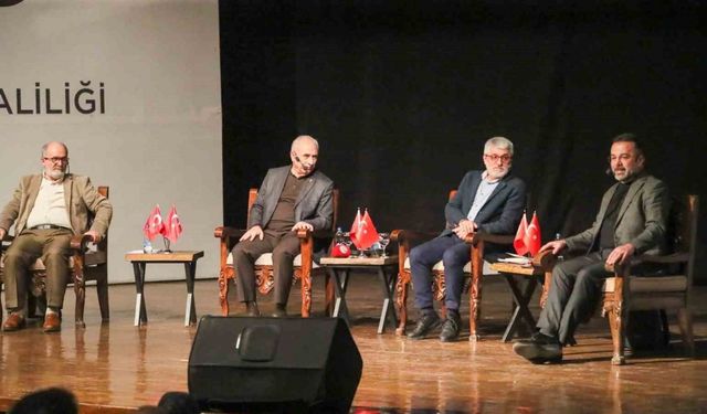 Büyükşehir Belediyesinin ’Mardin şiir akşamları’ programına yoğun ilgi