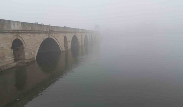 Edirne’yi sis kapladı