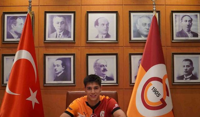 Galatasaray, genç futbolcu Berat Yılmaz’ın sözleşmesini uzattı