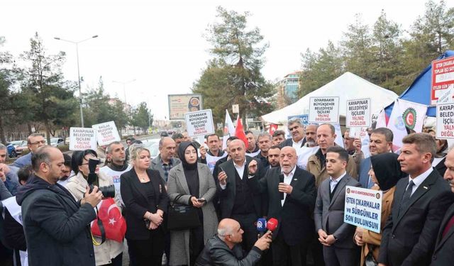 HAK-İŞ Genel Başkanı Arslan, Diyarbakır anneleri ve DEM’li belediyelerin işten çıkardığı işçilerle görüştü