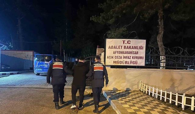 Hapis cezasıyla aranan şahıs uyuşturucu maddeler ile yakalandı