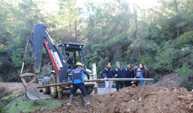 İkizköy’de içme suyu hatları yenileniyor