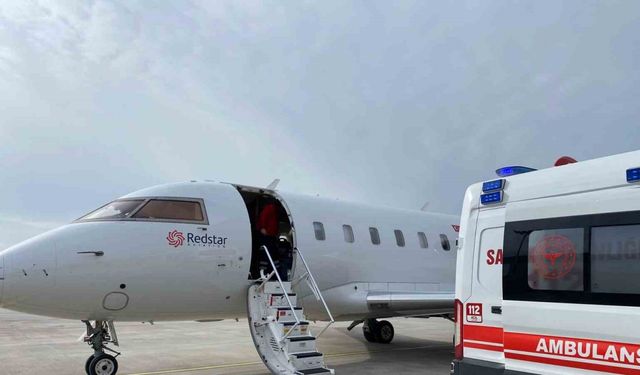 Kalp hastası çocuk ambulans uçakla İzmir’e sevk edildi