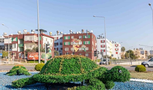 Mersin’de kavşaklar ’estetik dokunuşlarla’ güzelleşiyor