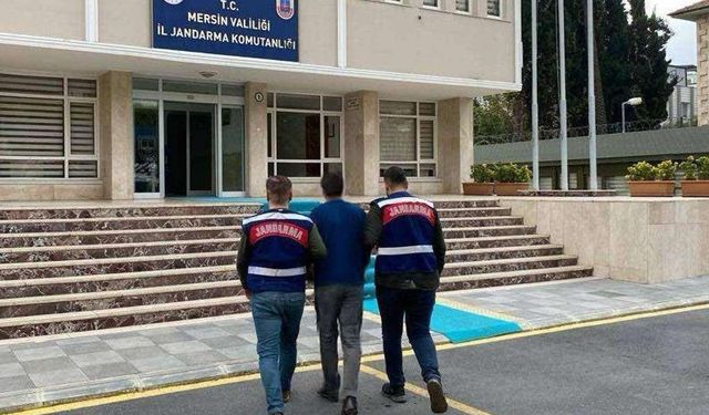 Mersin’de yağma suçundan aranan 2 firari yakalandı