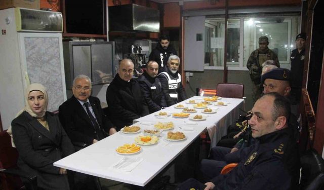 Ordu’da görevi başındaki personellerin yeni yılı kutlandı