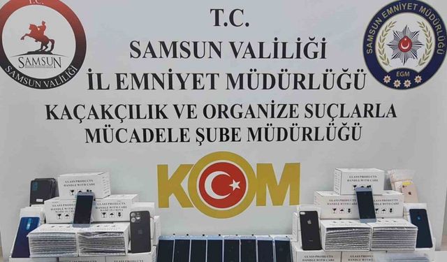 Samsun’da 572 gümrük kaçağı telefon parçası ele geçirildi