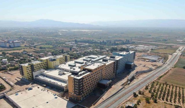 Şehir Hastanesi yolunun 4,5 km’si tamamlandı