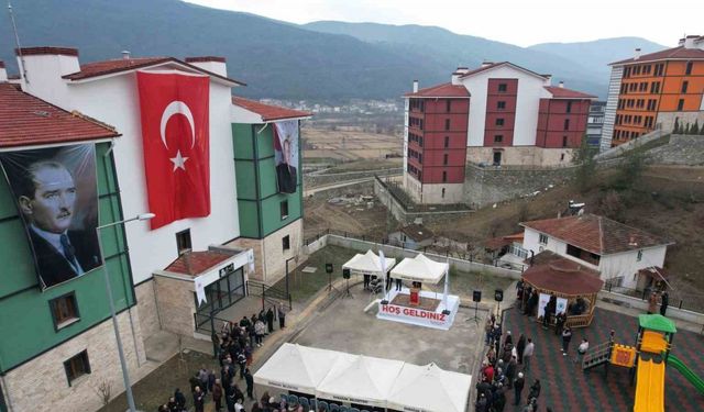 Sinop Durağan’da TOKİ konutları anahtar teslim töreni