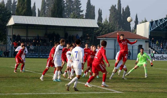 TFF 2. Lig: Karacabey Belediye Spor: 3 - Arnavutköy Belediyespor: 4