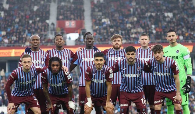 Trendyol Süper Lig: Trabzonspor: 1 - Antalyaspor:0  (İlk yarı)