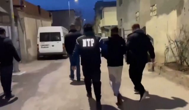 Suruç’ta aranan uyuşturucu satıcıları yakalandı