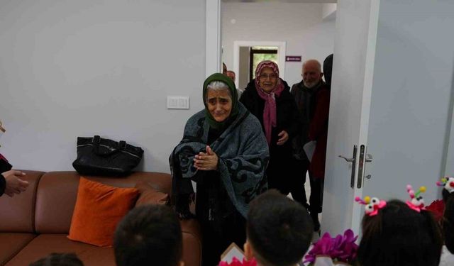 Yaşlılar Haftasında Alzheimer Merkezi’ne anlamlı ziyaret