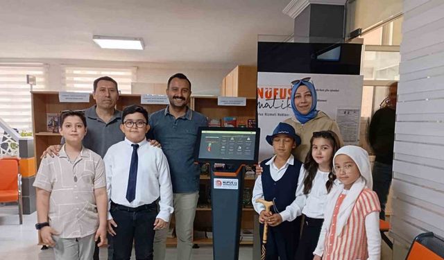 Afyonkarahisar’da minikler ’Nüfusmatik’i tiyatro ile tanıttı
