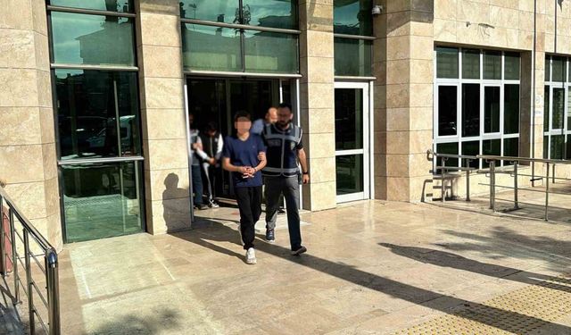 14 yaşındaki kıza cinsel istismarda bulunan 2 kişi tutuklandı