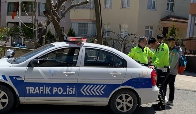 Zile’de kasksız ve belgesiz motosiklet kullananlara ceza yağdı