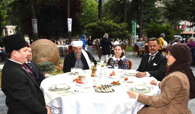Amasya’daki festivalde ‘Atatürk onur yemeği’ etkinliği düzenlendi