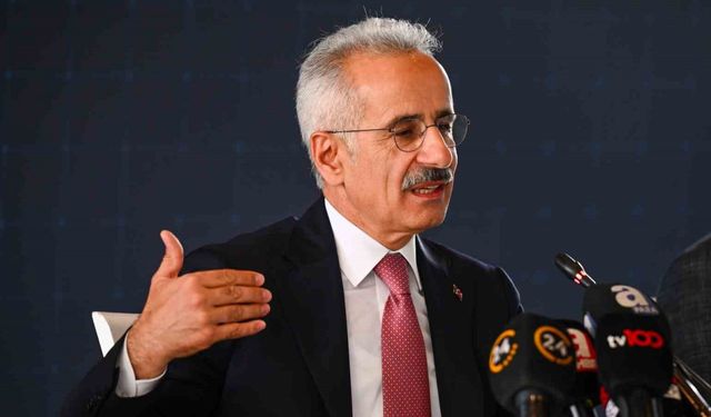 Bakan Uraloğlu: "Ulaştırma ve haberleşme altyapısına 293,5 milyar dolarlık yatırım yapıldı"
