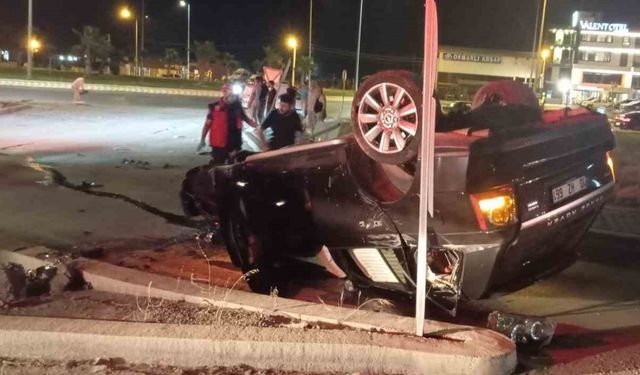 Edremit Zeytinli’de akıllı kavşakta kaza: 2 kişi yaralandı