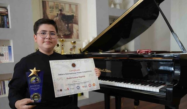 Gaziantepli 13 yaşındaki piyanist Hamit ödüllere doymuyor