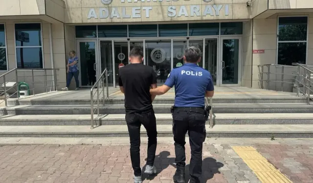 Sahil hırsızına suçüstü! Denize girenlerin telefonlarını çaldı