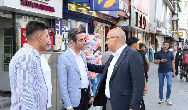 Ağrı Valisi Koç esnafı ziyaret etti, vatandaşların taleplerini dinledi