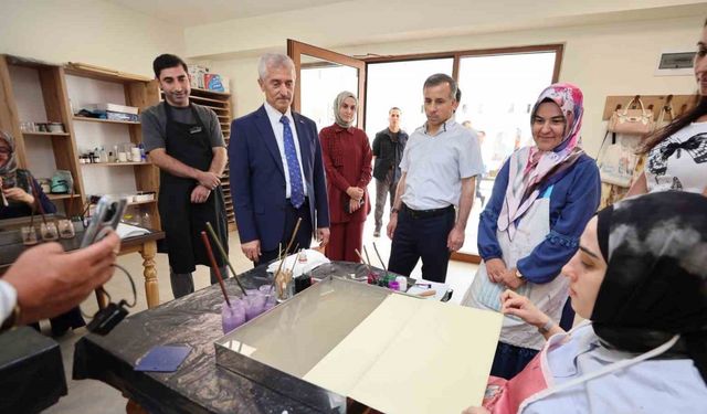 Tahmazoğlu Şahinbey Millet Cami ve Külliyesi’ni ziyaret etti