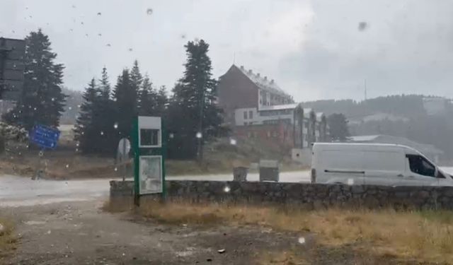 Bursa’da 5 dakikalık yağmur serinletti