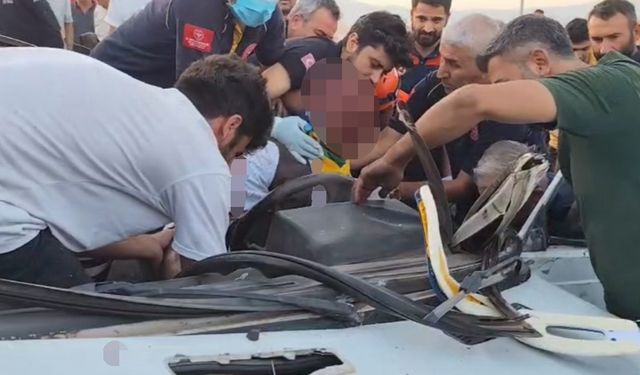 Kazada ağır yaralanan sürücü hayatını kaybetti
