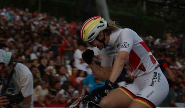 Sakarya yeniden dünya sahnesinde: Şampiyon pedallar MTB Dünya Kupası’nda nefes kesti