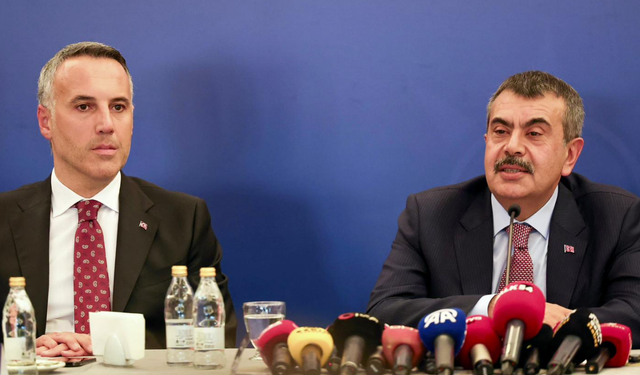 AK Parti’den Bakan Tekin’e destek