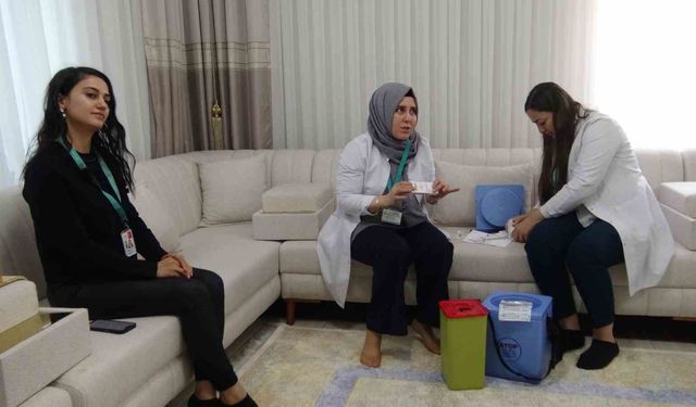 Gercüş'te sağlık ekiplerinden köy köy 'aşı' seferberliği