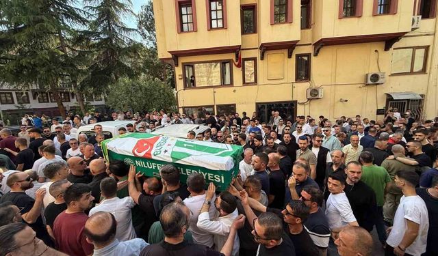 Bursaspor taraftarı Ertuğ Toker son yolculuğuna uğurladı