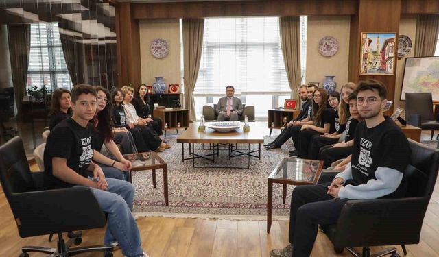 Ege Şampiyonu EZOP Tiyatro, Türkiye finallerinde Kütahya'yı temsil edecek