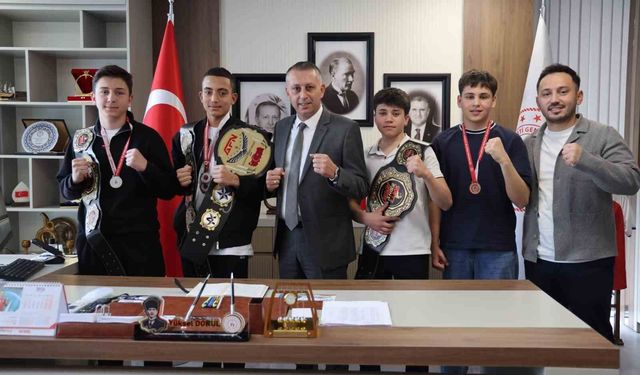 Niğdeli muaythai sporcularından Türkiye dereceleri