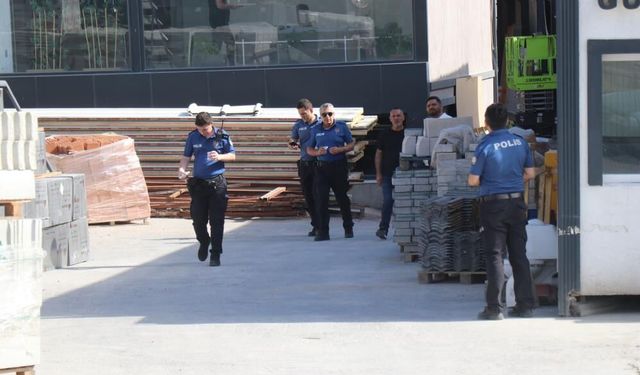 Yapı malzemeleri firmasında asansör kazası: 6 yaralı