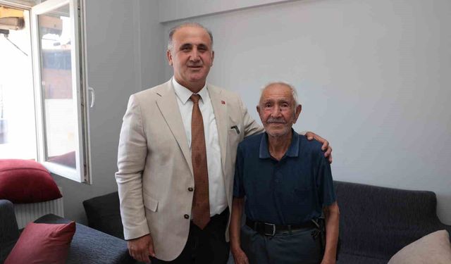 Başkan Kaya, şehit babalarını unutmadı